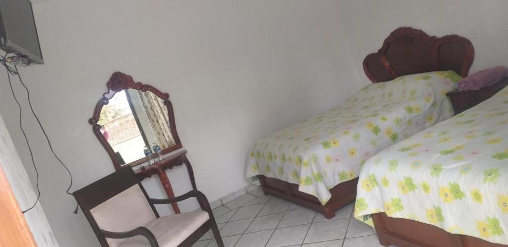 Hotel Mariam เตโกลูตลา ภายนอก รูปภาพ